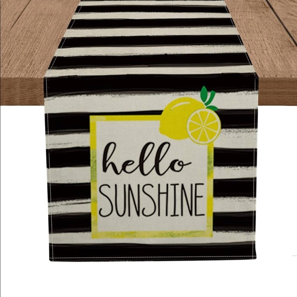 Table runner - Picture 4 of 4